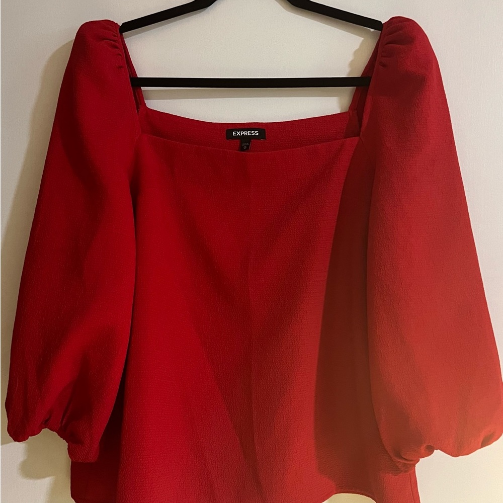 EXPRESS - RED BLOUSE